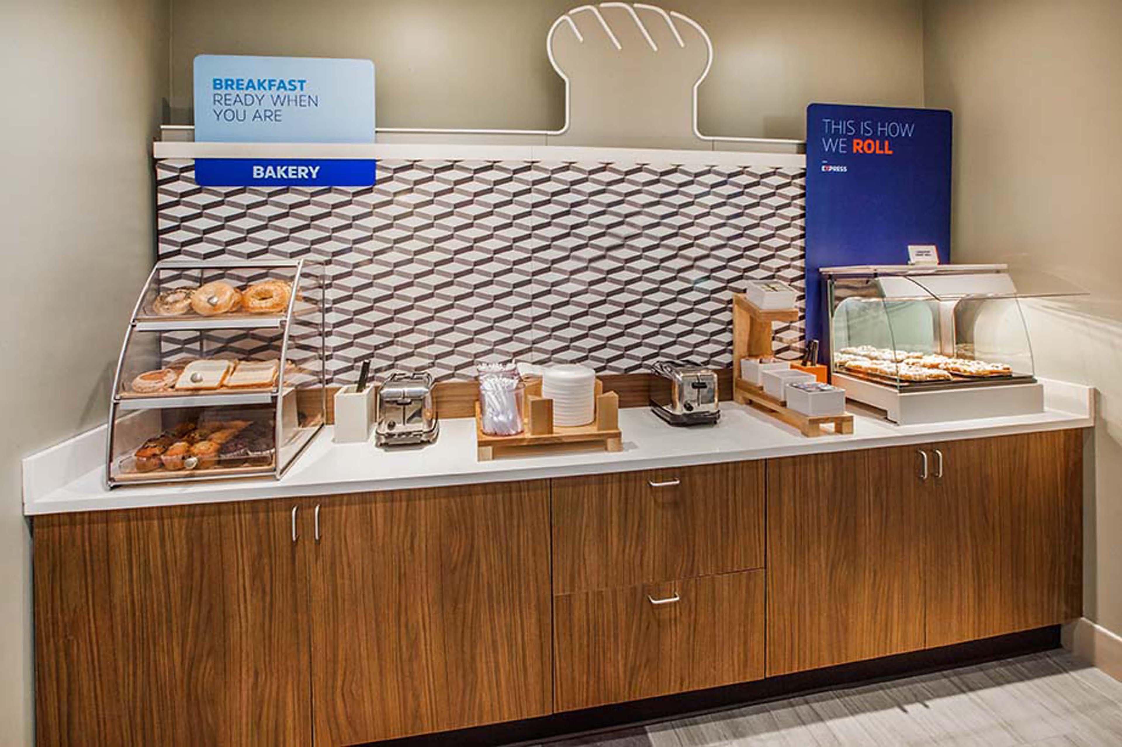 Holiday Inn Express & Suites Buford Ne - Lake Lanier By Ihg Kültér fotó
